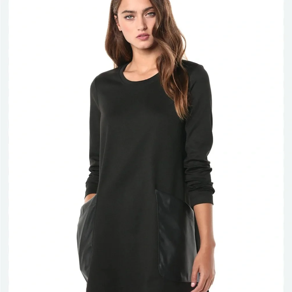 BCBGMAXAZRIA Elegant Black Dress with Pockets size XS - Picture 3 of 4